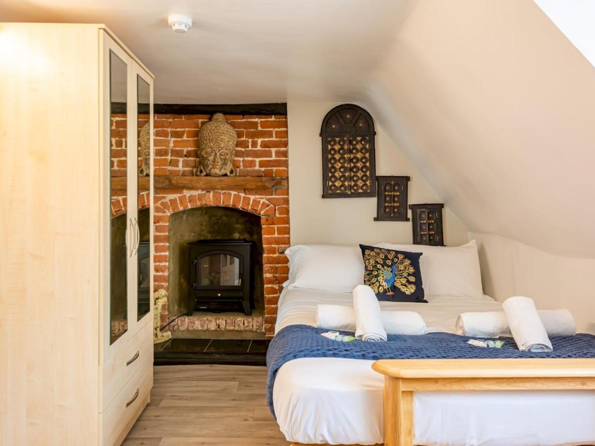 Pass The Keys Renovated Apartment In The Centre Of Canterbury Exterior foto